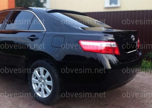 Спойлер лип багажника Toyota Camry 40 2006-2011 ABS пластик в черном цвете