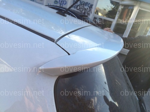 Спойлер козырек на крышку багажника Toyota Yaris 2011-2015 ABS пластик под покраску