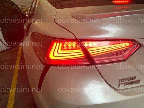 Задние диодные фонари Toyota Camry 70 2018- дымчатые