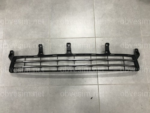 Решетка бампера (не F-Sport) Lexus LX 570 2012-2015
