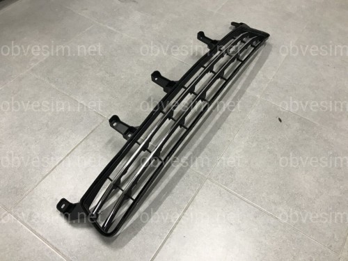 Решетка бампера (не F-Sport) Lexus LX 570 2012-2015
