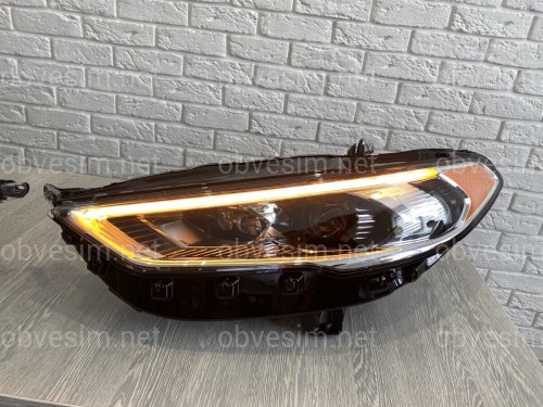 Передние LED фары Ford Fusion USA 2017-2021 (желтый габарит)