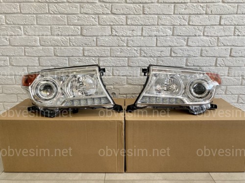 Фары рестайлинг Toyota Land Cruiser 200 2007-2015 хром 2шт.