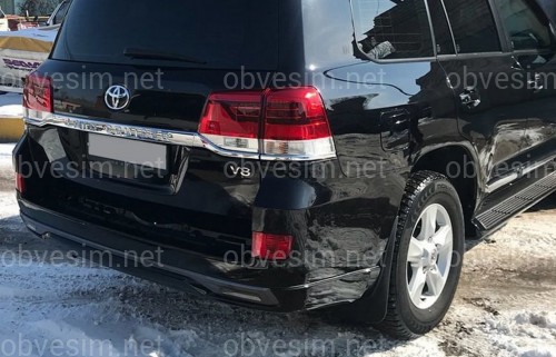 Обвес юбка заднего бампера Executive Toyota Land Cruiser 200 стиль 2016 цвет черный с серым