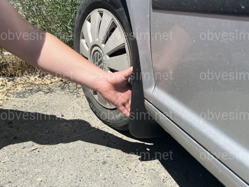 Брызговики передние Volkswagen Golf 4 / Golf 5 хетчбек для модели без молдинга на пороге, комплект 2шт.