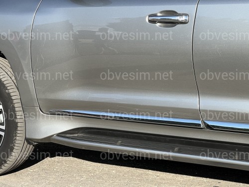 Хромированные молдинги на двери Lexus LX 570 / 450D 2015-