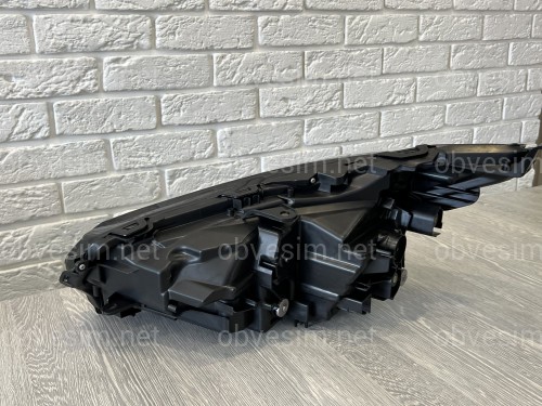Правая фара на 1 линзу Lexus NX 2017+ под блок