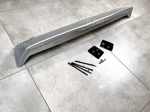 Спойлер на крышку багажника с белым стопом Toyota Land Cruiser Prado 120 2003-2009 цвет серебро ABS пластик