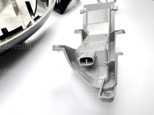 Заменяемые крышки зеркал с поворотами Toyota LC 200 2007-2011 / Lexus LX 570 2008-2011 модель рестайлинг LX 570 2012+ цвет черный
