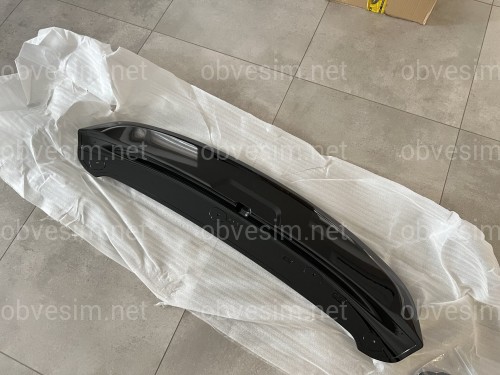 Спойлер козырек Toyota Land Cruiser 200 2007-2015 ABS пластик в черном цвете