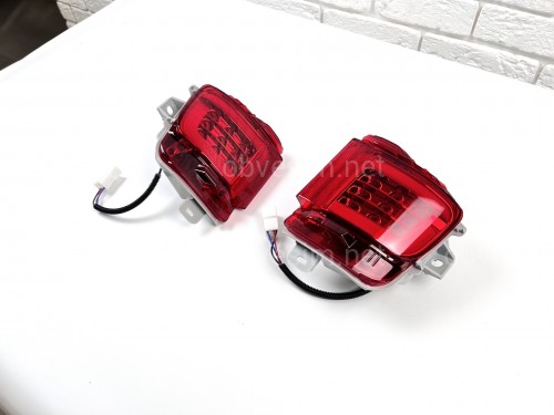 LED задние габариты (туманки) Toyota Land Cruiser 200 2015-2022 красные, 2шт.