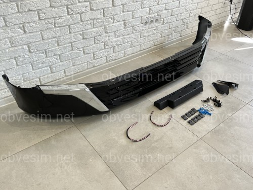 Обвес юбка переднего бампера Executive Lounge Toyota Land Cruiser 200 стиль 2021 цвет черный