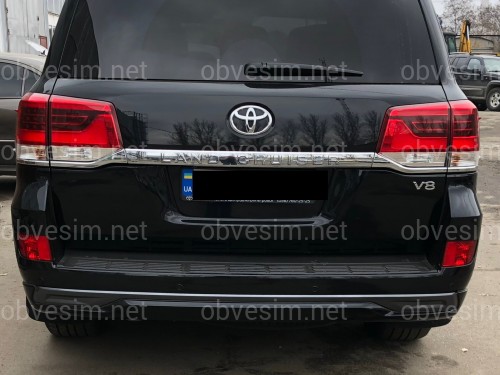 Хром планка на дверь багажника Toyota Land Cruiser 200 2016-2022