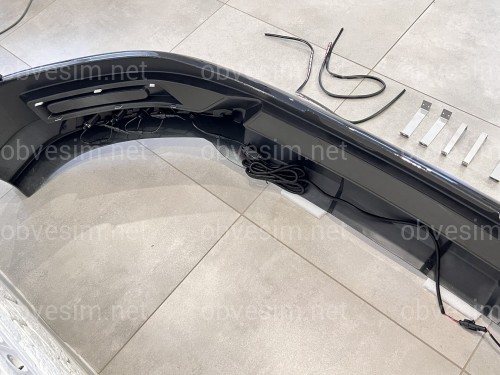 Обвес юбка переднего бампера WALD Toyota Land Cruiser 200 2016-2022 цвет черный