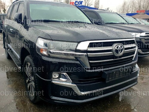Решетка радиатора дизайн 2019 для Toyota Land Cruiser 200 2015-2021