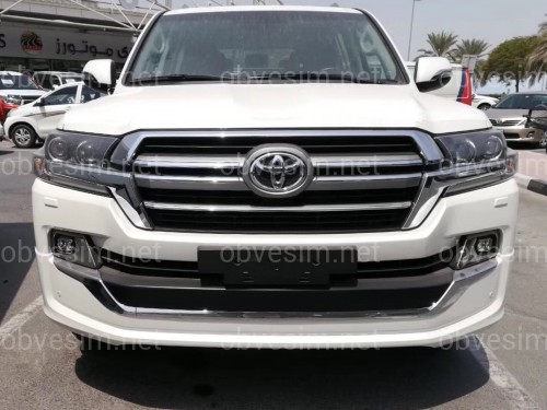 Решетка радиатора дизайн 2019 для Toyota Land Cruiser 200 2015-2021