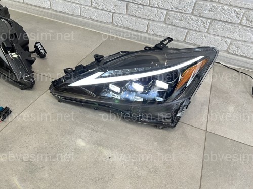Фары Full LED 3 линзы в стиле 2021+ для Lexus IS 2005-2012
