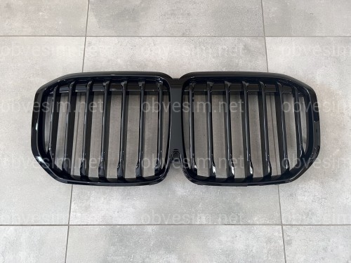 Решетка радиатора ноздри для BMW X7 G07 2019-2022 черный глянец