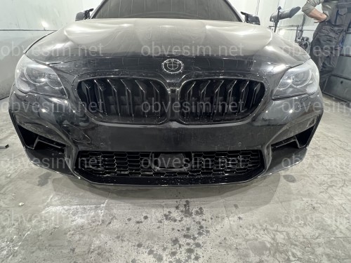 Передний бампер с ноздрями в стиле M5 F90 G30  для BMW 5 Series F10 F11 2010-2016