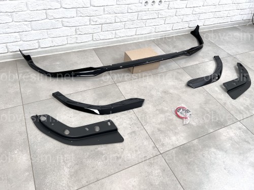 Накладка переднего бампера юбка M performance BMW 3 series  G20 G21 2018-2022 абс пластик, черный глянец
