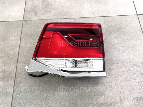 Внутренний правый фонарь Toyota Land Cruiser 200 2016-2021