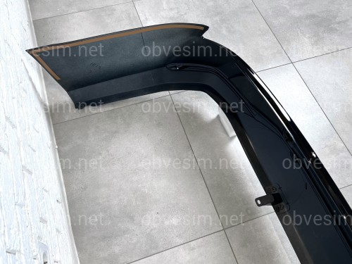 Обвес юбка заднего бампера Lexus LX 570 2015-2022 цвет черный 202