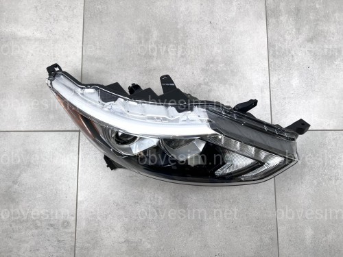 Правая фара галоген Nissan Rogue Sport 2015-2019