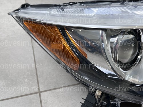 Правая фара галоген Nissan Rogue Sport 2015-2019
