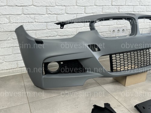 Комплект обвеса M Paket BMW 3 Series F30 2012-2018  (передний / задний бампер, пороги) БЕЗ ПАРКТРОННИКОВ