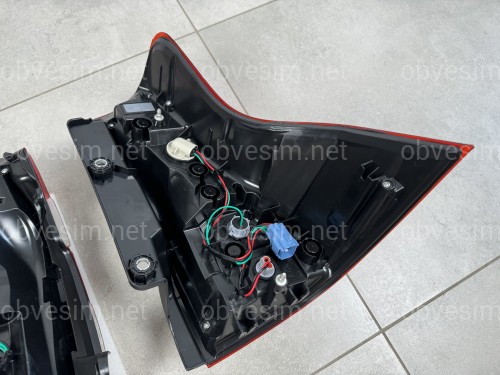 Задние рестайлинговые светодиодные фонари Toyota Land Cruiser Prado 150 2009-2017 (2шт)