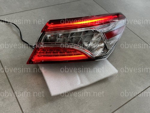 Задний фонарь правый наружный FULL LED Toyota Camry 70 USA XLE XSE 2017-2020 1шт.