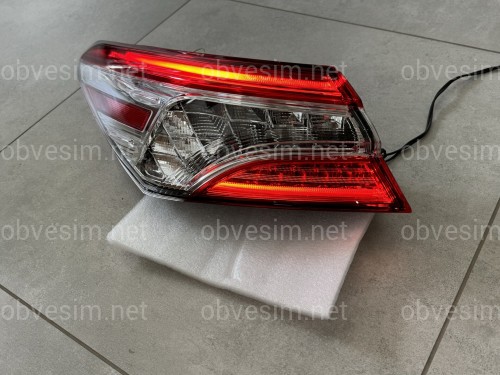 Задний фонарь левый наружный FULL LED Toyota Camry 70 USA XLE XSE 2017-2020 1шт.