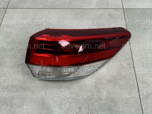 Задний фонарь правый наружный Toyota Highlander 2017-2019