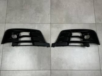 Решетки бампера S-Line ПОД РАДАРЫ Audi Q7 4M 2015-2019 черные 2шт, левая 4M0 807 681 / правая 4M0 807 682 