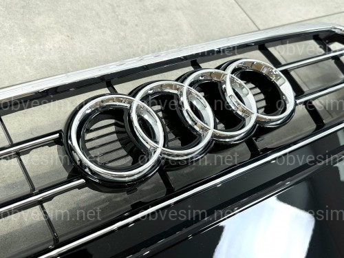 Решетка радиатора Audi A4 B8 2012-2015 черная с хромом