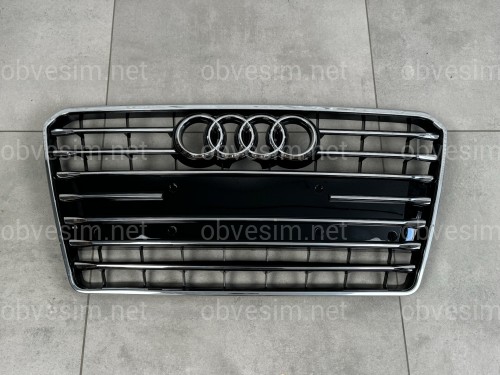 Решетка радиатора Audi A7 2010-2014 черная с хромом
