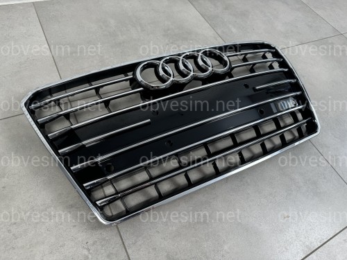 Решетка радиатора Audi A7 2010-2014 черная с хромом