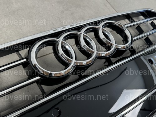 Решетка радиатора Audi A7 2010-2014 черная с хромом