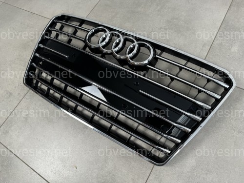 Решетка радиатора Audi A7 2010-2014 черная с хромом