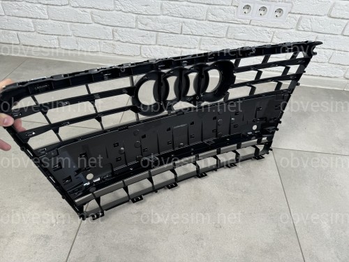 Решетка радиатора Audi A7 2010-2014 черная с хромом