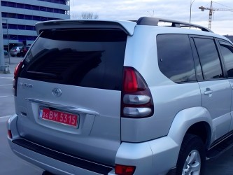 Спойлер на крышку багажника с белым стопом Toyota Land Cruiser Prado 120 2003-2009 цвет серебро ABS пластик