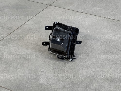 Подсветка поворота Lexus NX 2022- ПРАВАЯ СТОРОНА  8136078030