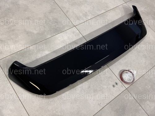 Спойлер козырек Ford Kuga / Escape 2013-2019 ABS пластик, цвет черный глянец