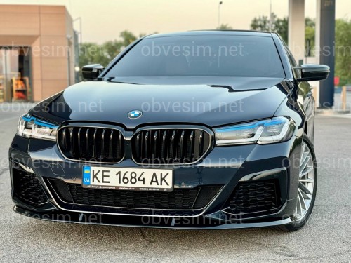 Накладка переднего бампера M Performance BMW 5 series G30 G31 LCI 2020-2023 , черный глянец