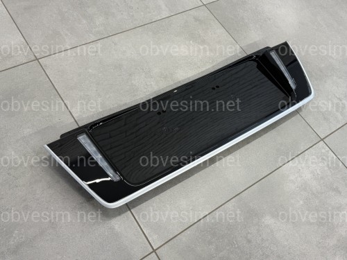 Накладка под номер с LED фонарями заднего хода Lexus LX 570 450d 2008-2021