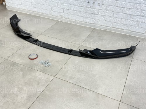 Накладка переднего бампера M Performance BMW 5 series G30 G31 2017-2020 , черный глянец