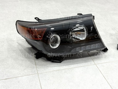 Фары рестайлинг Toyota Land Cruiser 200 2007- 2015 BROWNSTONE черные 2007-2015 2шт.