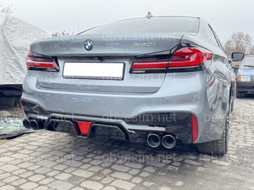 Диффузор накладка заднего бампера со стопом Competition style BMW 5 series G30 2017-2023 черный глянец