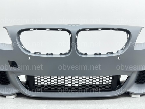 Передний бампер в сборе M Paket BMW 5 Series F10 F11 2010-2013 (под омыватели / с отверстиями под парктроники / с отверстиями туманок)