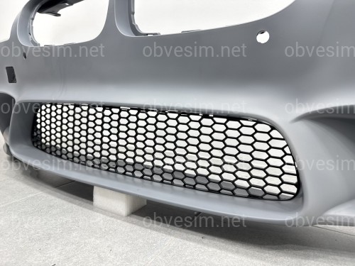 Передний бампер в сборе стиль M5 стиль для BMW 5 Series F10 F11 2010-2016 ПОД ПАРКТРОННИКИ